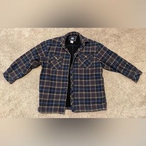 Polar King Jacket / Shacket. Very good preowned condition. Warm and comfy.